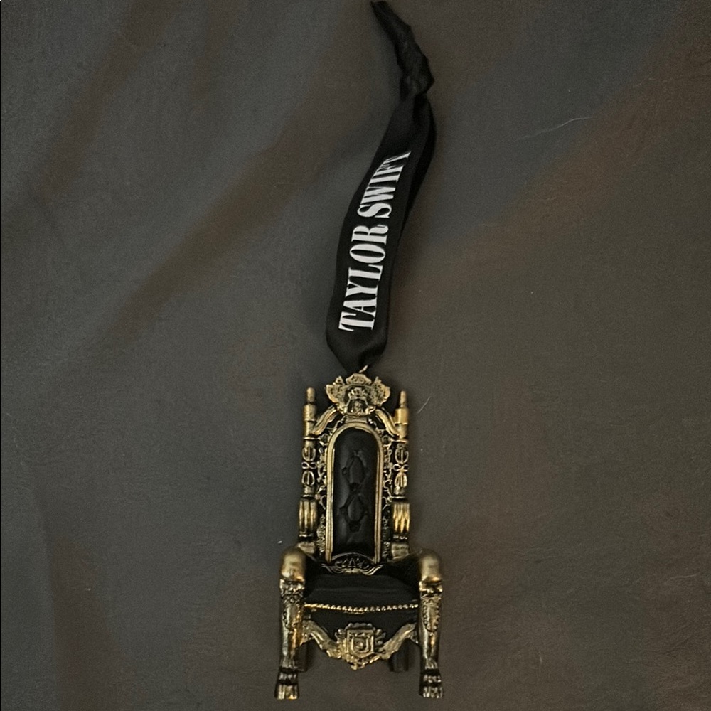 Taylor Swift Christmas Ornament Throne Reputation